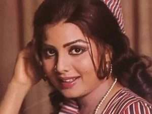 बॉलीवुड एक्ट्रेस और सिंगर सुलक्षणा पंडित