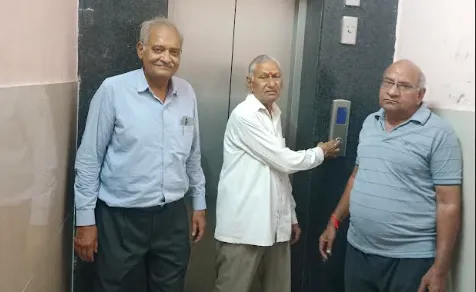 श्री नागणेची जी मंदिर की लिफ्ट खराबी बनी श्रद्धालुओ के लिए मुसीबत