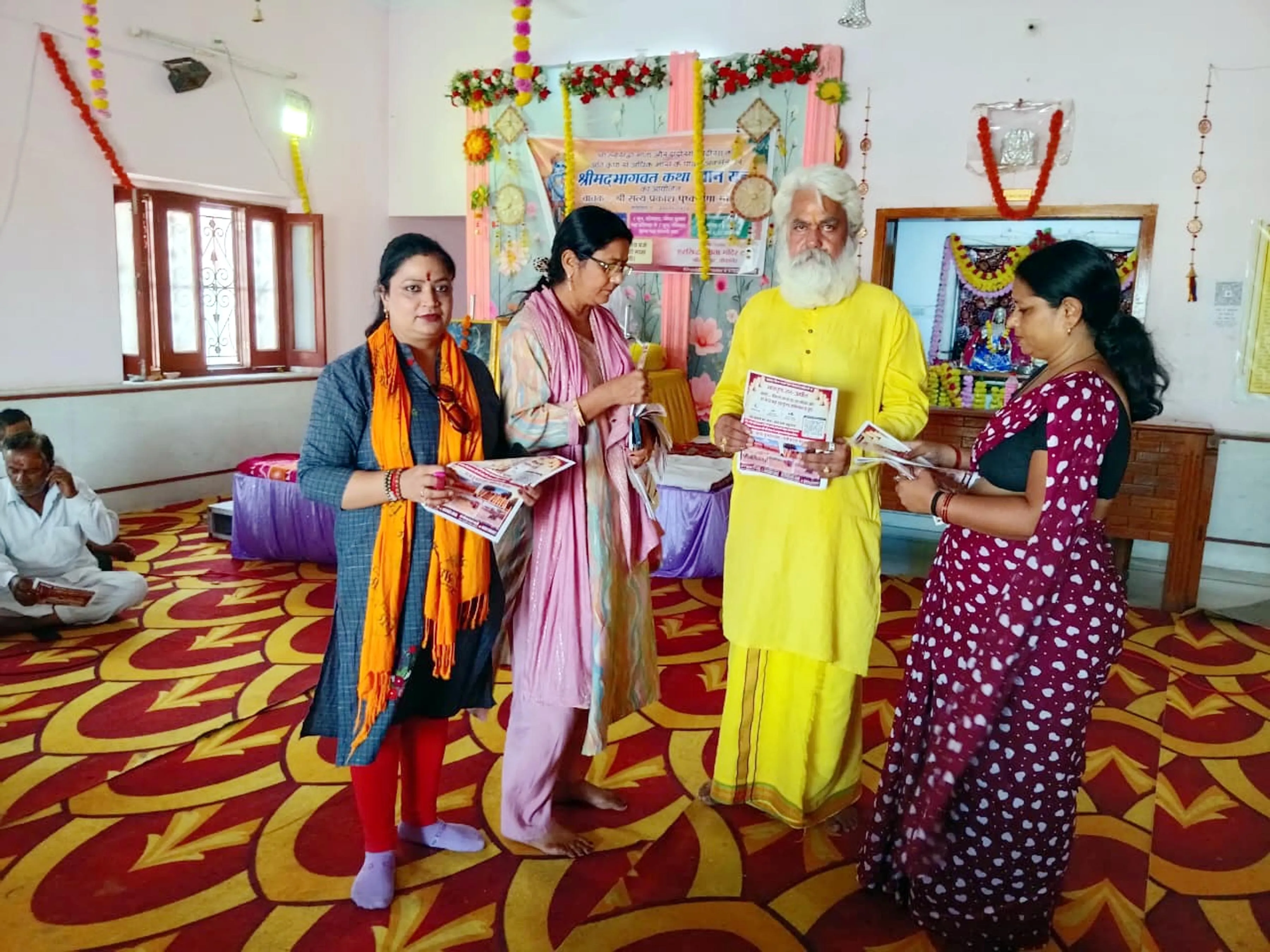बाबा की भक्ति में आगे आई शक्ति : कोडमदेसर तालाब जीर्णोद्धार अभियान में महिलाएं निभा रही भागीदारी