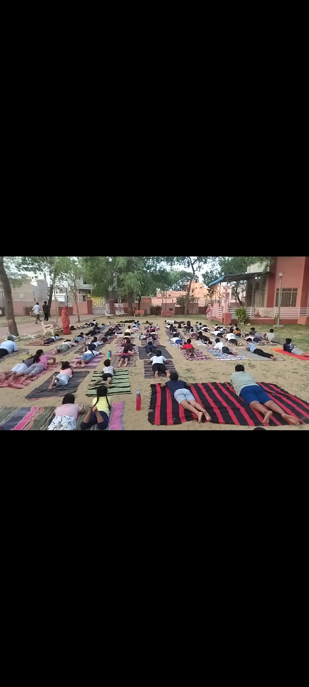 ग्रीष्मकालीन अवकाश में बच्चों के सर्वांगीण विकास का केंद्र बन रहा है योग एवं खेलकूद संस्कार शिविर...