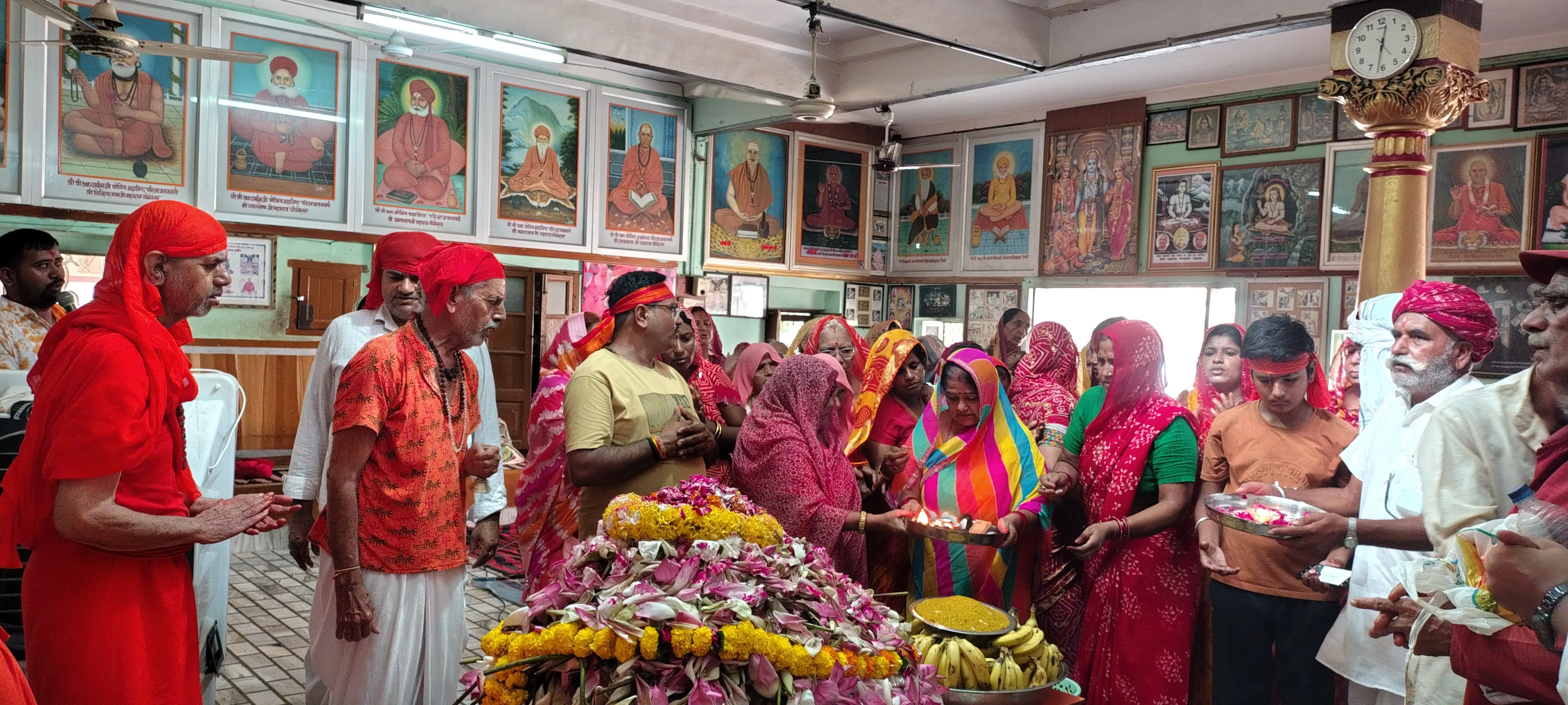 1008 कमल पुष्पों से सहस्र कमलार्चन एवं शिव सहस्रनाम के साथ हुआ विशेष अनुष्ठान, बड़ी संख्या में श्रद्धालुओं ने लिया भाग