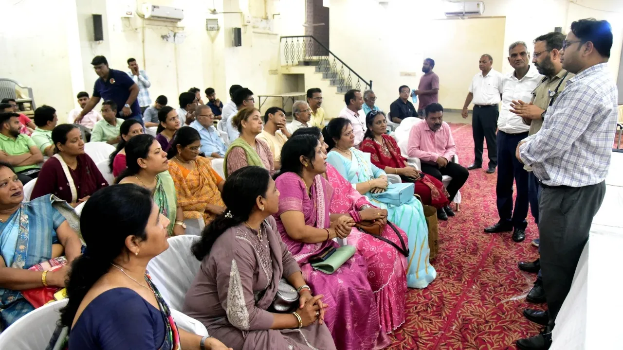 अग्रवाल समाज चेतना समिति एवं मारवाड़ हॉस्पिटल के तत्वावधान में विशाल निःशुल्क चिकित्सा शिविर का सफल आयोजन