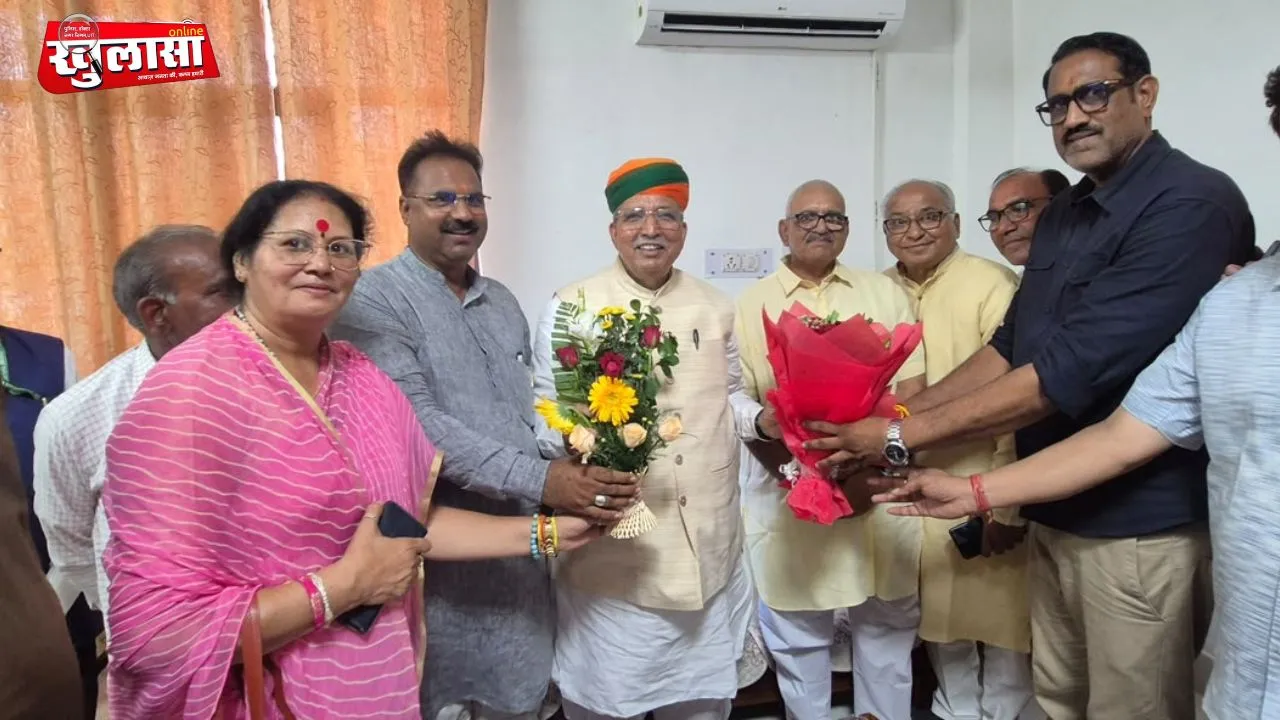 केंद्रीय कानून मंत्री अर्जुन राम मेघवाल को डॉक्टरेट की उपाधि प्रदान किए जाने पर भाजपा नेताओं ने दी भव्य बधाई