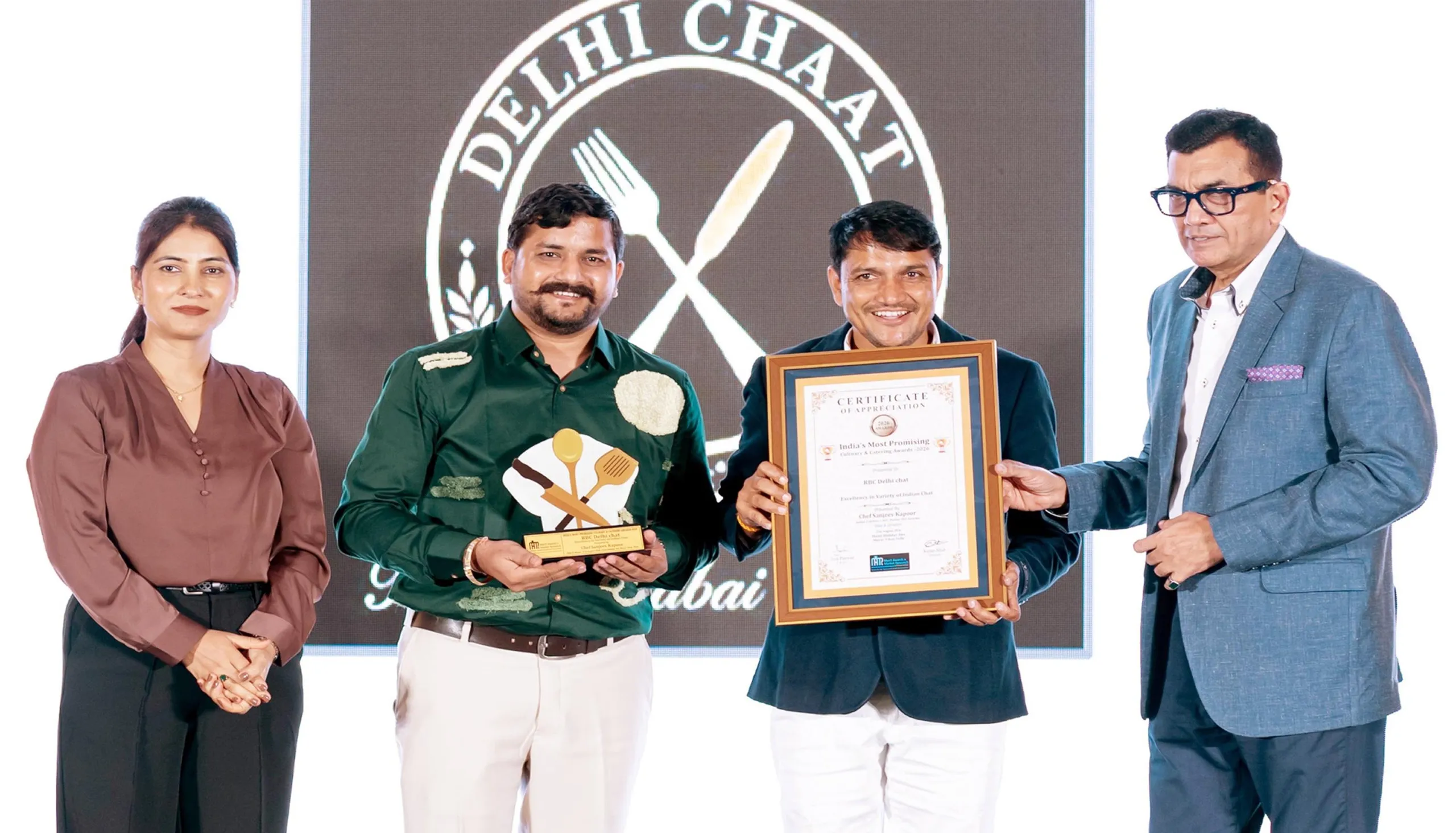 बीकानेर के रांकावत व चौधरी दिल्ली में 'इंडियाज मोस्ट प्रॉमिसिंग अवॉर्ड-2026' से हुए सम्मानित
