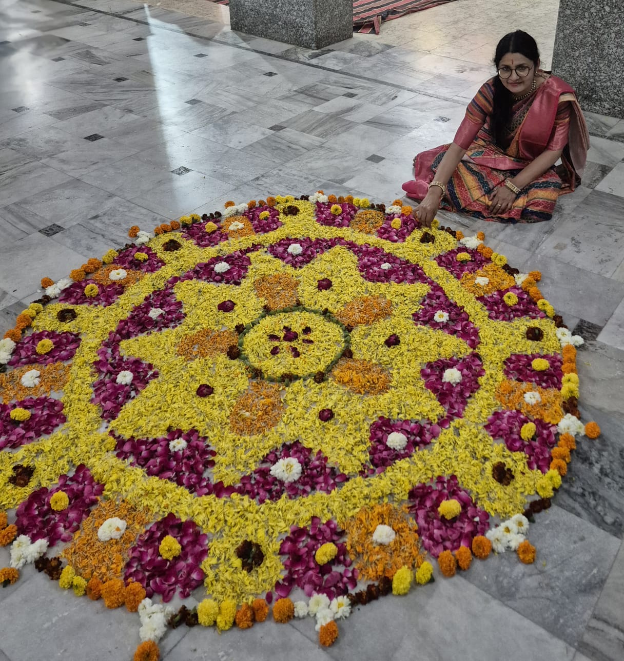 पुष्पों से सुसज्जित होगा बीकानेर स्थापना दिवस पर मंदिरों में पहली बार पुष्प रंगोली